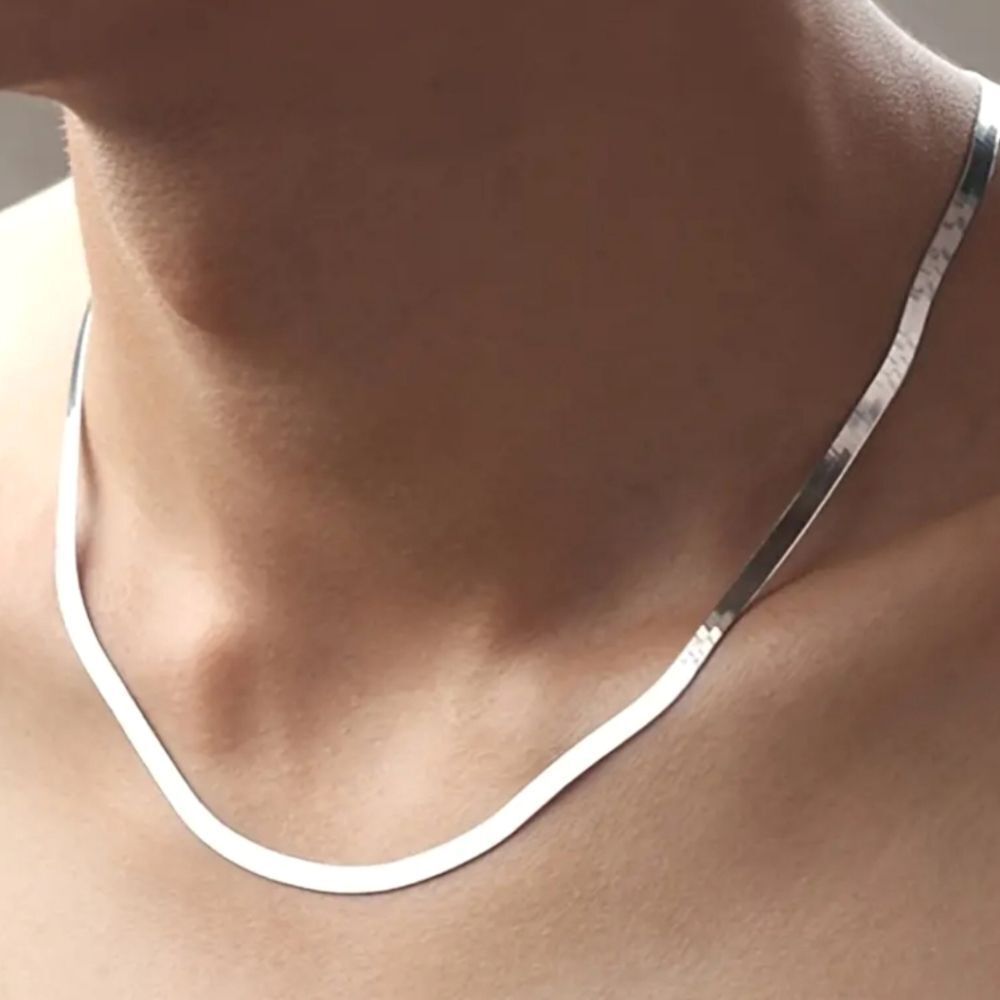 Hypoallergenic unisex Snake Chain